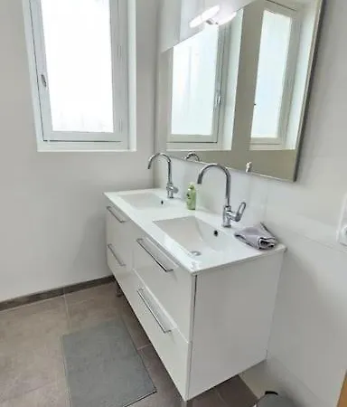 アパート Le Noyer 2 #parking#calme#terrasse Meuble Classe 3etoiles *