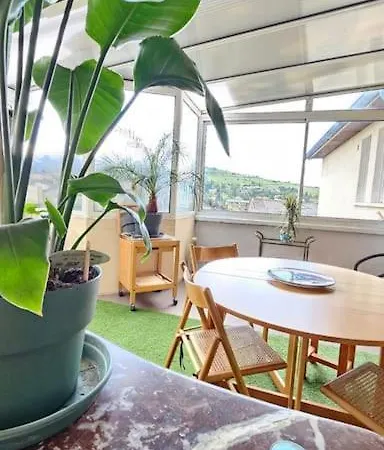 Le Noyer 2 #parking#calme#terrasse Meuble Classe 3etoiles アパート *