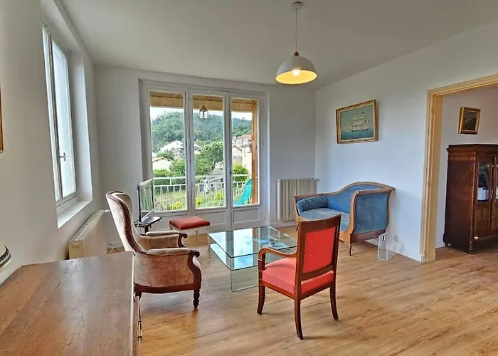 Apartment Le Noyer 2 #parking#calme#terrasse Meuble Classe 3etoiles *